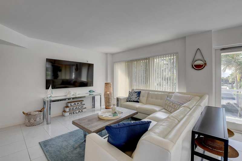 2066 N Ocean Boulevard, Boca Raton FL 33431