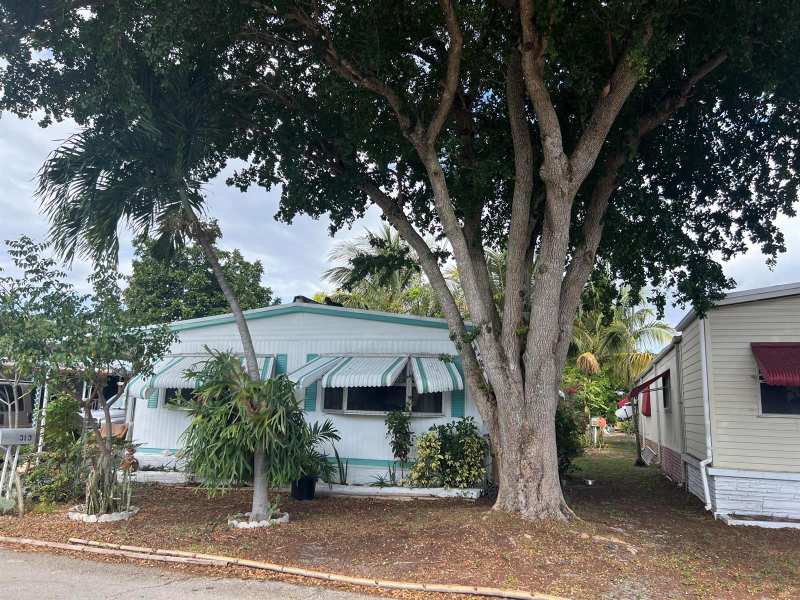 313 NW 48th Court, Pompano Beach FL 33064