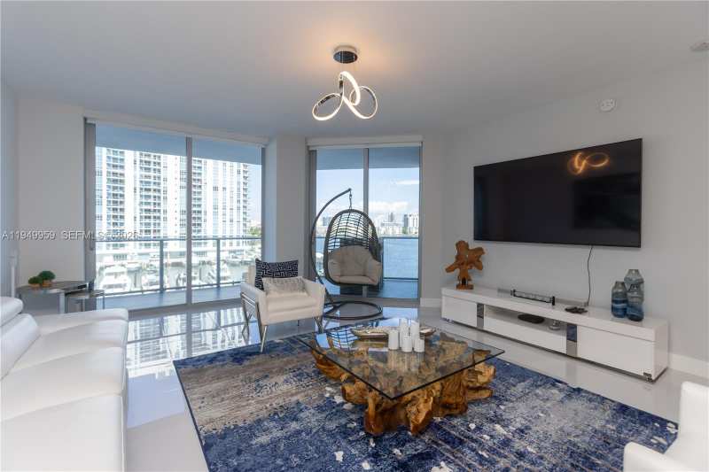 17111 Biscayne Blvd # 505, North Miami Beach FL 33160