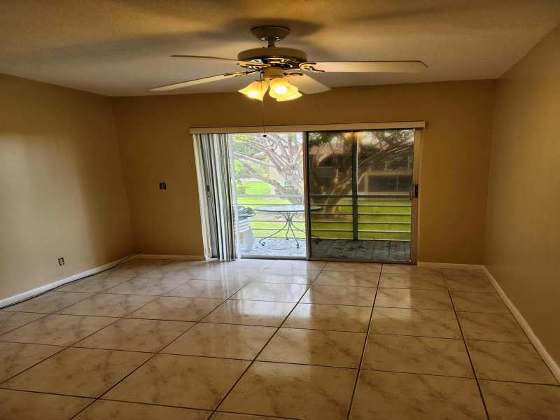 239 Coventry J, West Palm Beach FL 33417