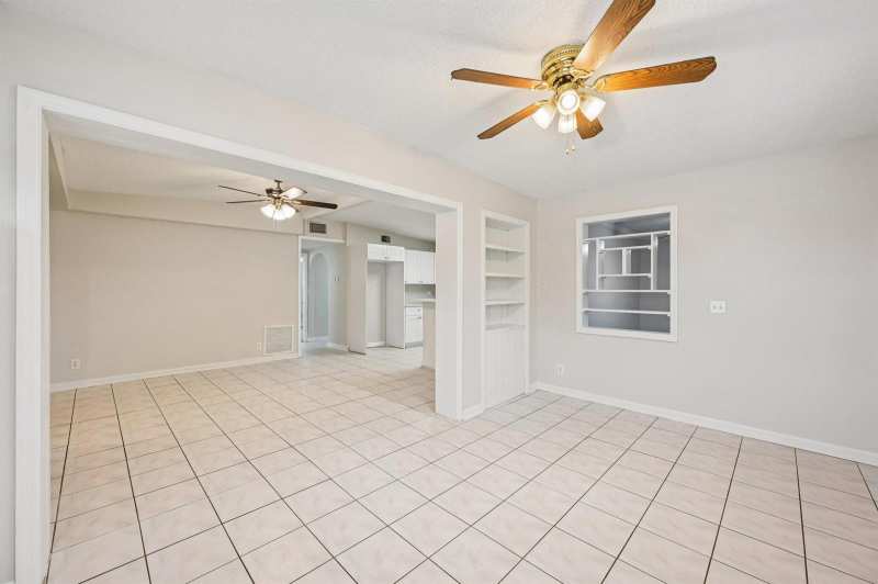 5618 Cinnamon Drive, West Palm Beach FL 33415