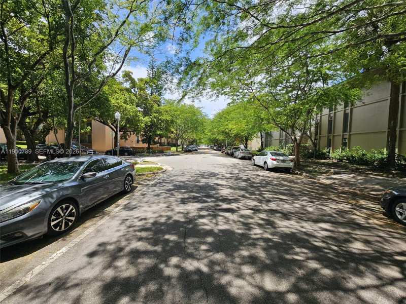 235 Antilla Ave # 4, Coral Gables FL 33134