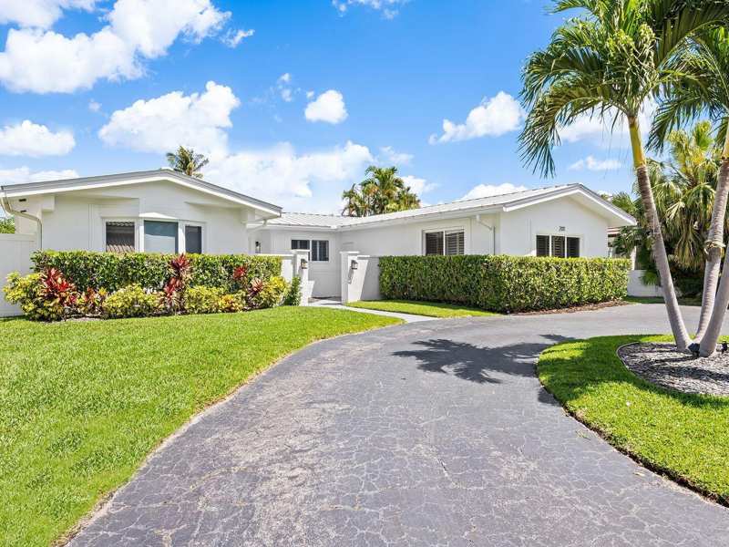2011 NE 60th Street, Fort Lauderdale FL 33308