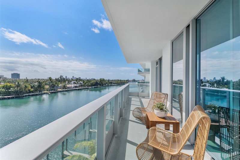 9221 E Bay Harbor # 509, Bay Harbor Islands FL 33154