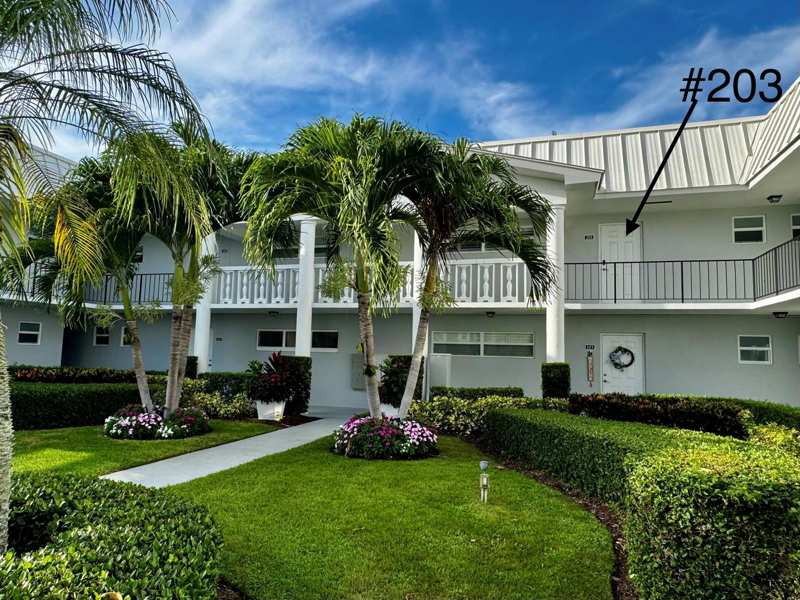 32 Colonial Club Drive # 203, Boynton Beach FL 33435