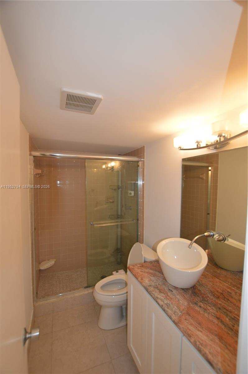 425 SE 11th Ter # 402, Dania Beach FL 33004