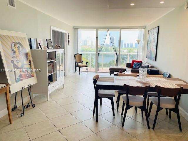 3675 N Country Club Dr # 708, Aventura FL 33180