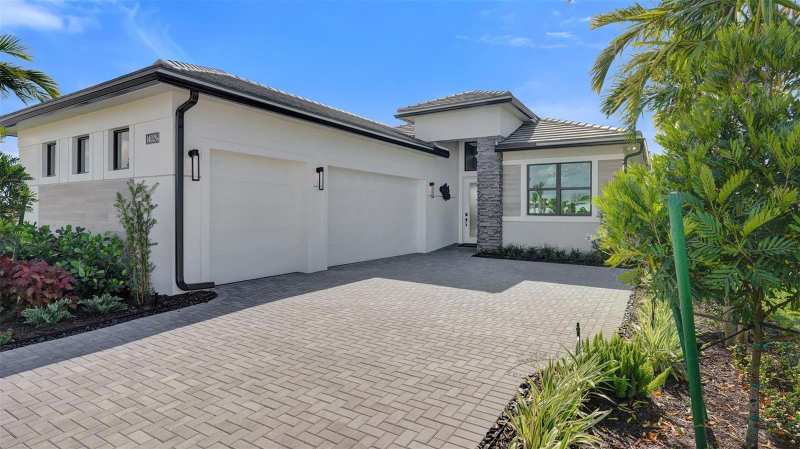 10208 Voltaire Place, Palm Beach Gardens FL 33412