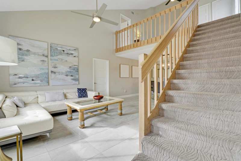 360 Bella Vista Court N # 60, Jupiter FL 33477