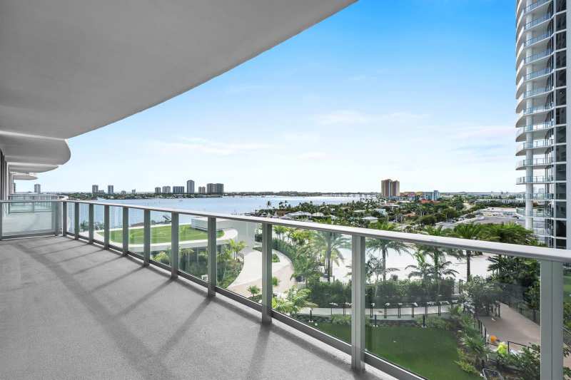 220 Lake Shore Drive # 915, Lake Park FL 33403