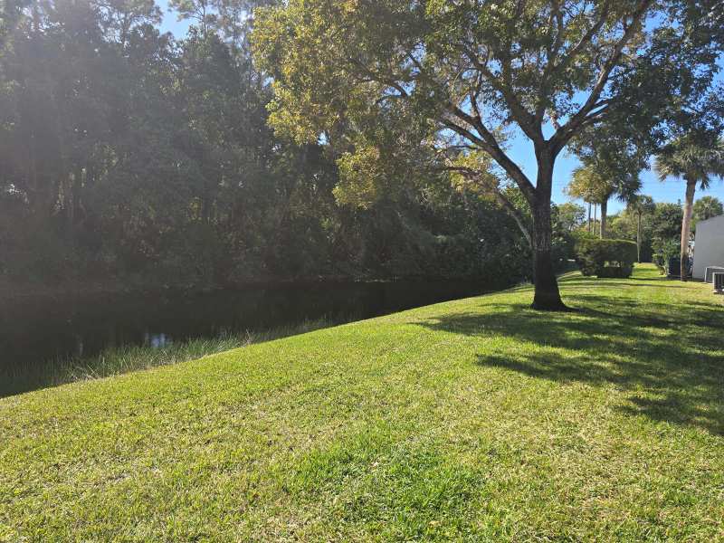 118 Lake Olive Drive, West Palm Beach FL 33411