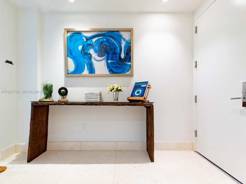 360 Ocean Dr # 606S, Key Biscayne FL 33149