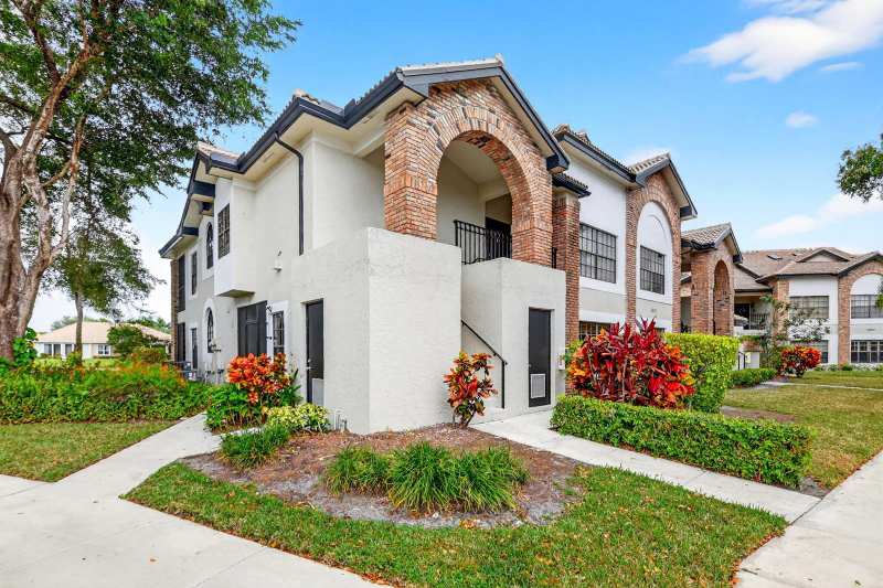8065 Aberdeen Drive # 101, Boynton Beach FL 33472