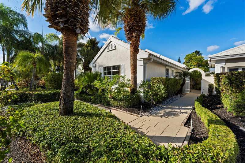 9181 Heathridge Drive, West Palm Beach FL 33411
