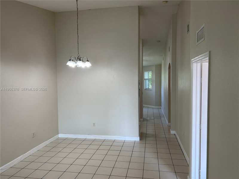 2903 SE 17th Ave # 201, Homestead FL 33035