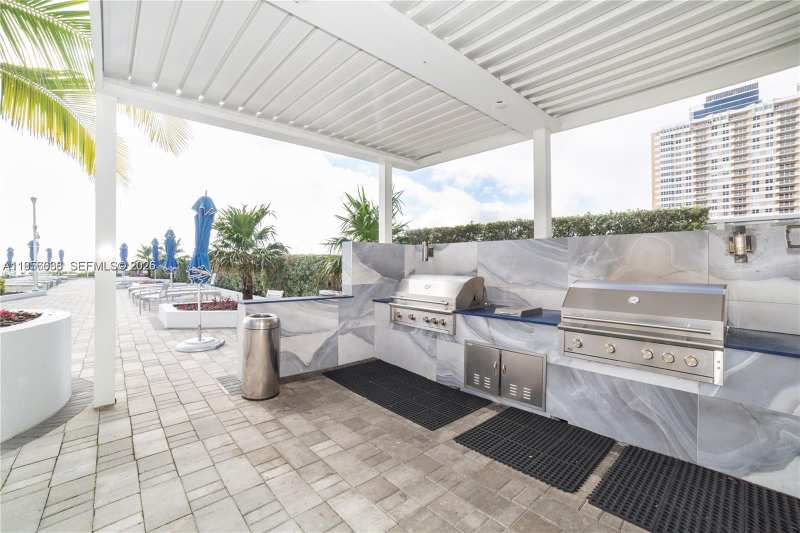 1904 S Ocean Dr # 1708, Hallandale Beach FL 33009