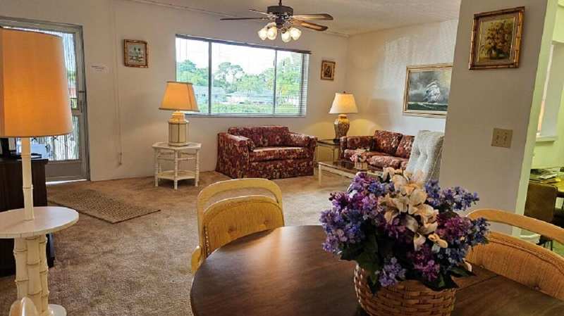 300 Village Green Circle S # 209, Palm Springs FL 33461