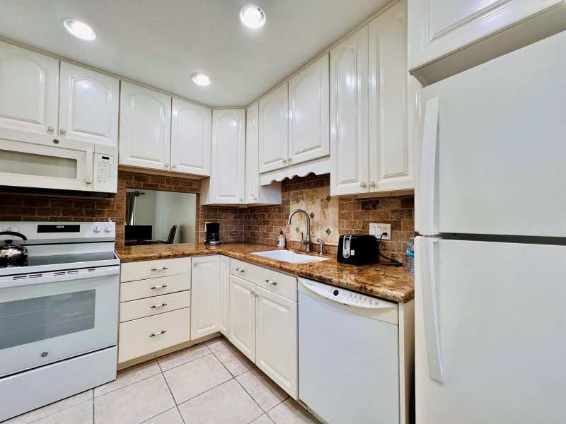150 Lake Meryl Drive # 247, West Palm Beach FL 33411