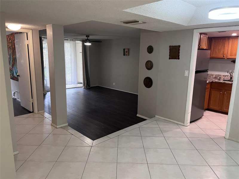 3670 N Inverrary Drive # 1F, Lauderhill FL 33319