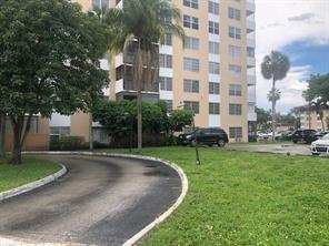 4174 Inverrary Drive # 907, Lauderhill FL 33319