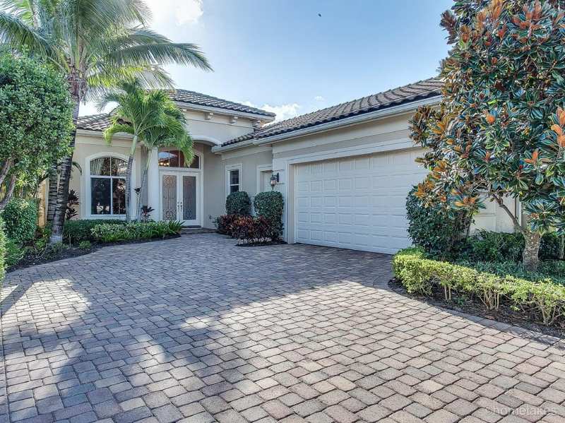 116 Bianca Drive, Palm Beach Gardens FL 33418