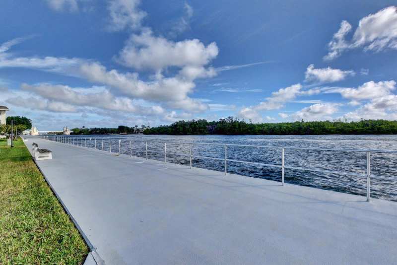 480 Horizon W # 205, Boynton Beach FL 33435