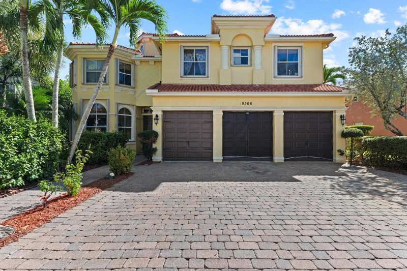 9566 Worswick Court, Wellington FL 33414