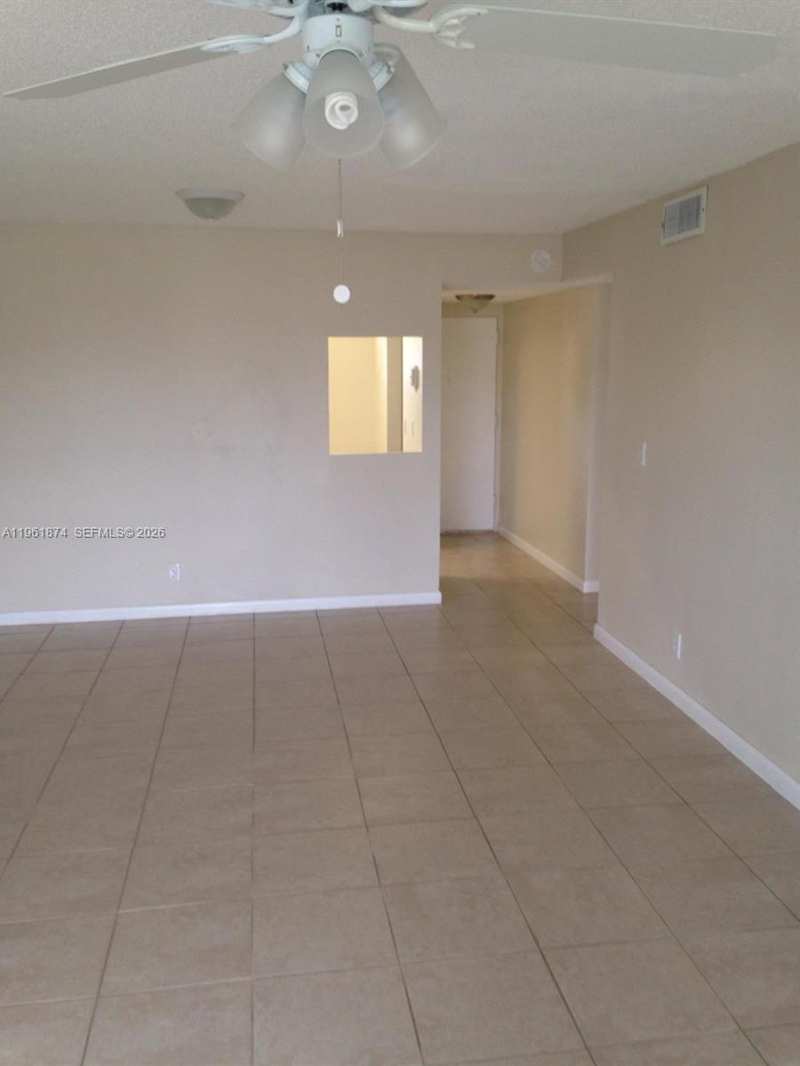 7561 NW 16th St # 2310, Plantation FL 33313