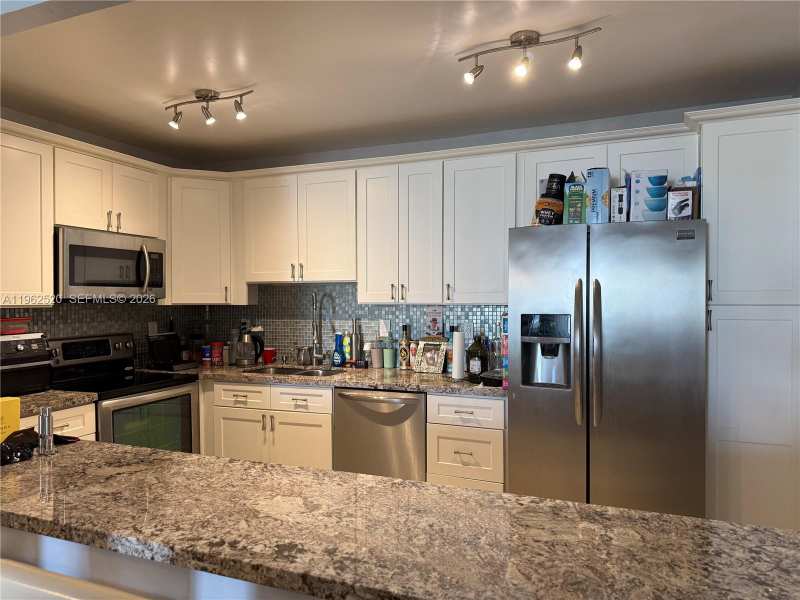 19370 Collins Ave # 1022, Sunny Isles Beach FL 33160