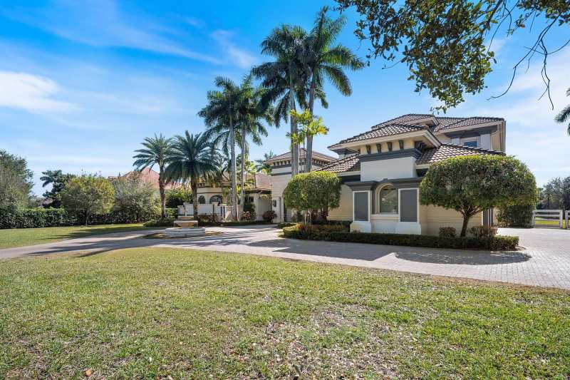 16850 Stratford Court, Southwest Ranches FL 33331