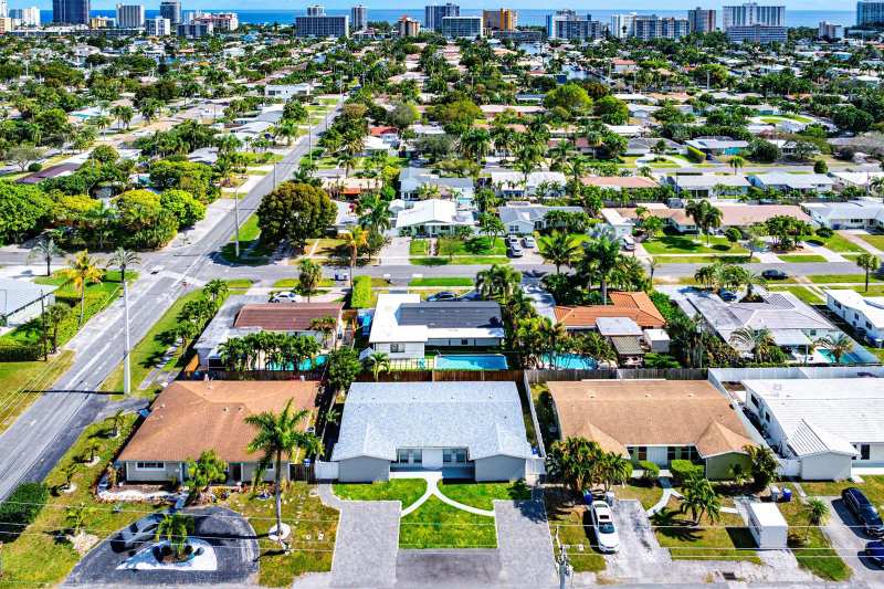708-710 NE 23rd Avenue, Pompano Beach FL 33062