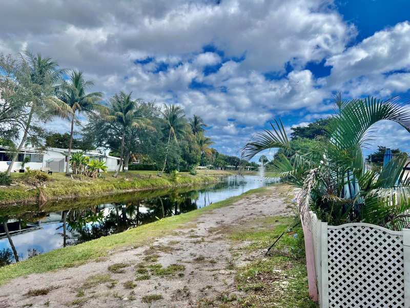 305 NW 50th Court, Pompano Beach FL 33064