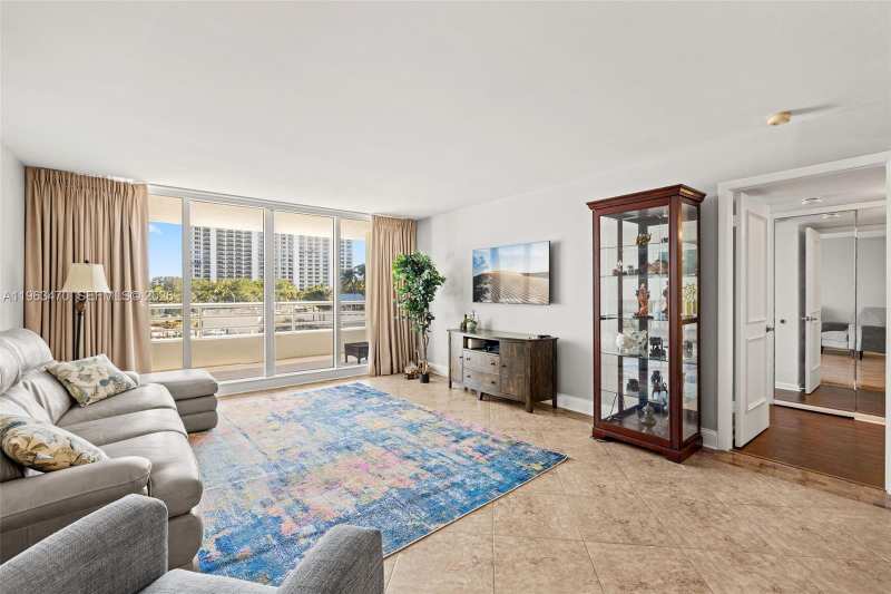 4201 N Ocean Blvd # 208, Boca Raton FL 33431