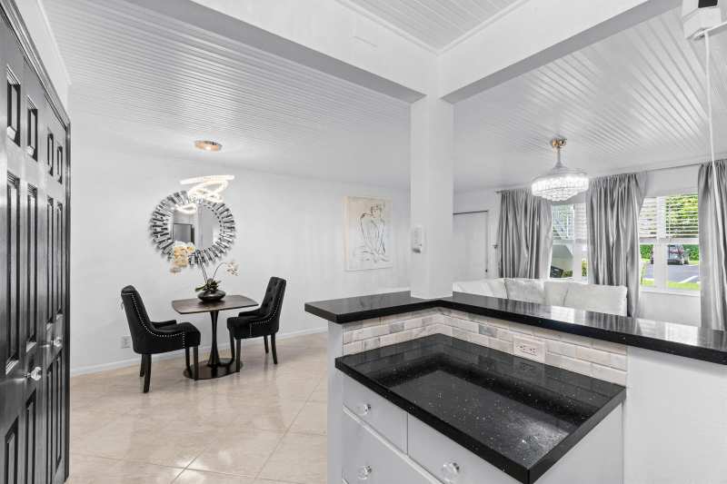 340 Horizons W # 102, Boynton Beach FL 33435