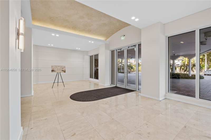 19380 Collins Ave # 1107, Sunny Isles Beach FL 33160
