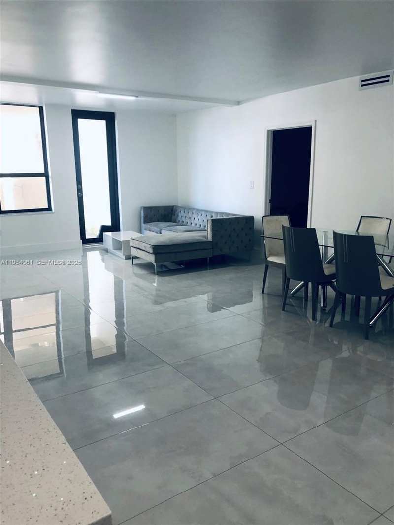 10185 Collins Ave # 209, Bal Harbour FL 33154