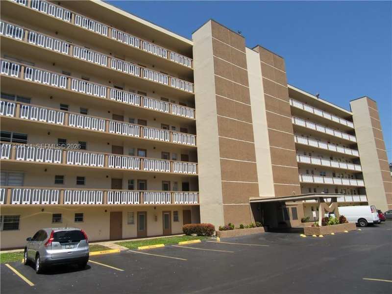 609 NE 14th Ave # 706, Hallandale Beach FL 33009