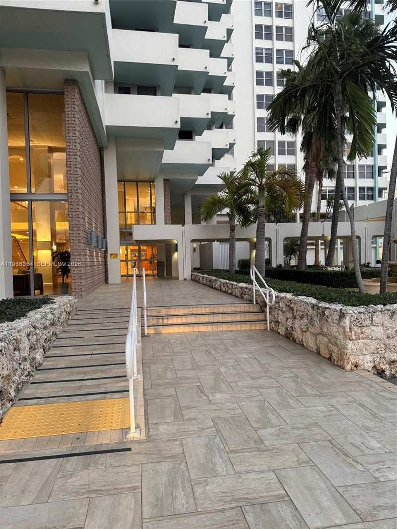 2899 Collins Ave # 936, Miami Beach FL 33140