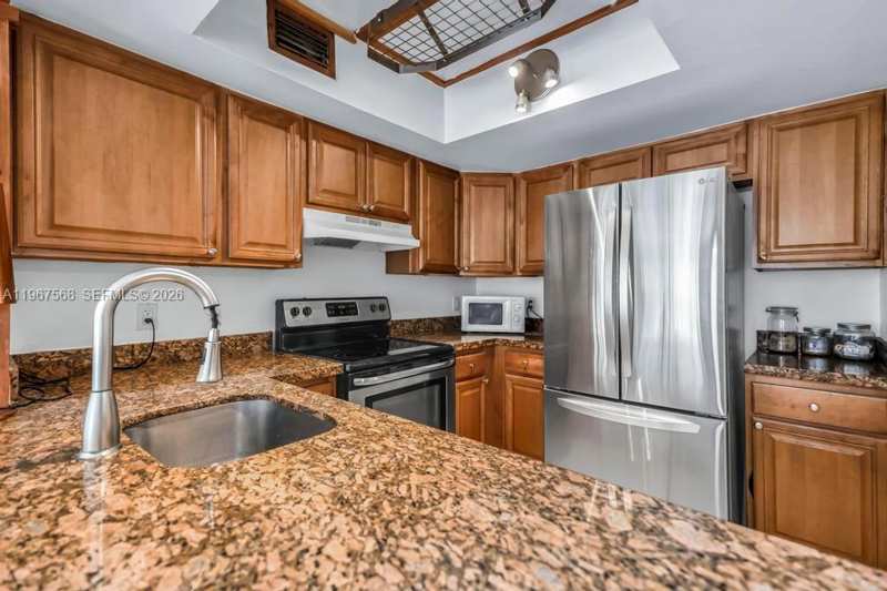 811 SE 4th Ave # C103, Dania Beach FL 33004