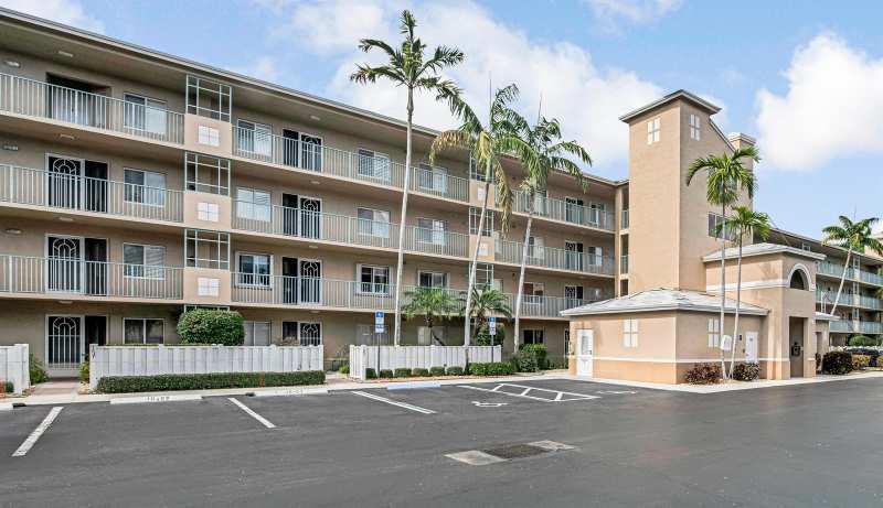 12565 Imperial Isle Drive # 208, Boynton Beach FL 33437