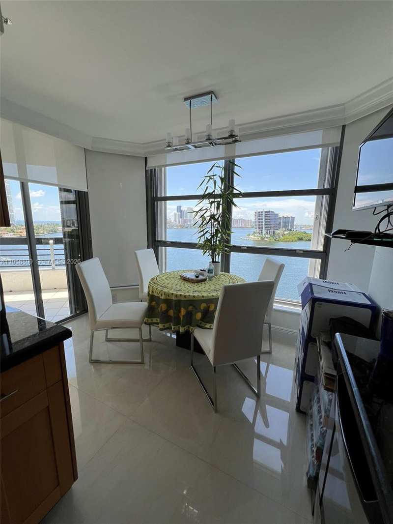 3530 Mystic Pointe Dr # 1215, Aventura FL 33180