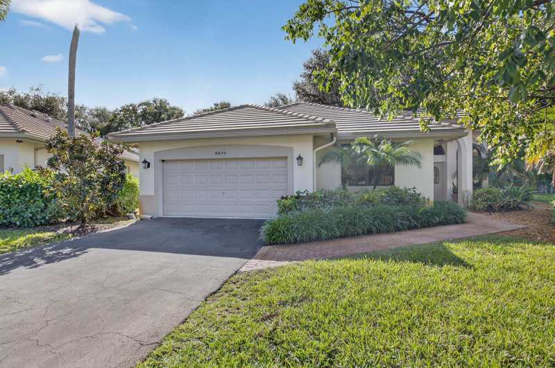 4970 Pine Tree Drive # 4970, Boynton Beach FL 33436