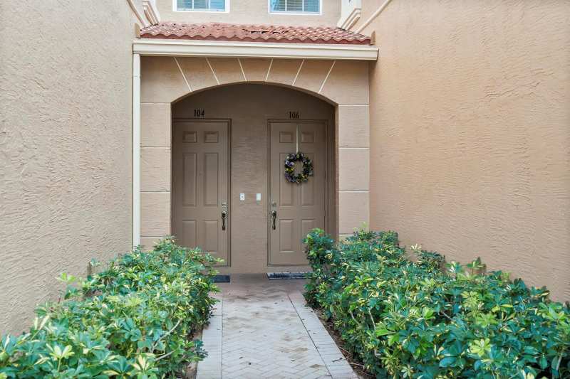 4870 Bonsai Circle # 106, Palm Beach Gardens FL 33418