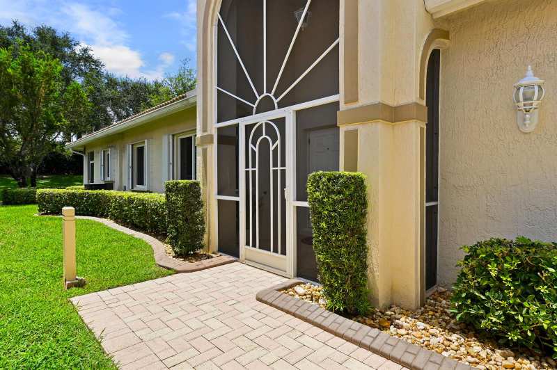 9142 Bay Point Circle, West Palm Beach FL 33411