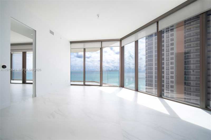 18975 Collins Ave # 1604, Sunny Isles Beach FL 33160