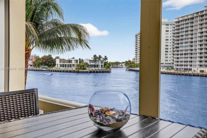 1891 S Ocean Dr # 212, Hallandale Beach FL 33009