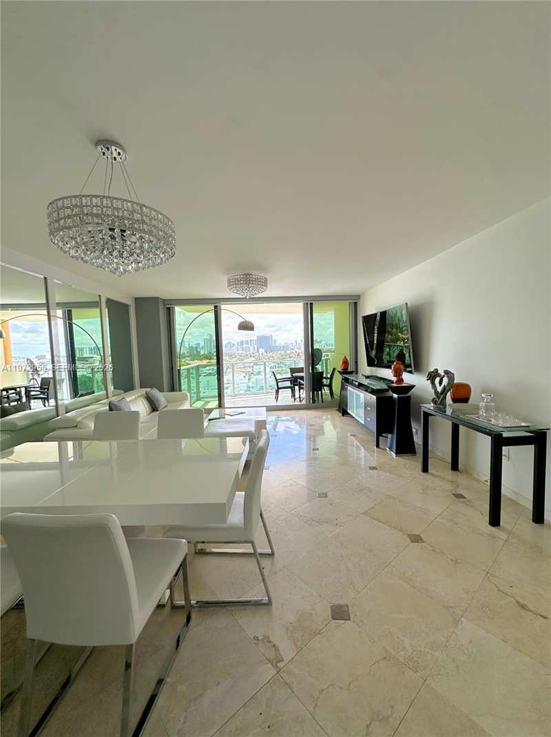 1455 Ocean Dr # 1211, Miami Beach FL 33139
