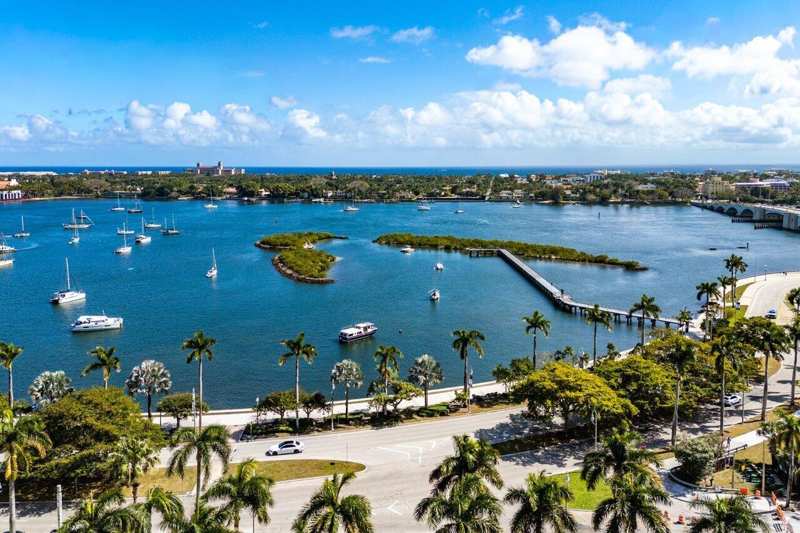 529 S Flagler Drive # 8g, West Palm Beach FL 33401
