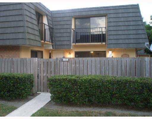 3209 32nd Way # 3209, West Palm Beach FL 33407