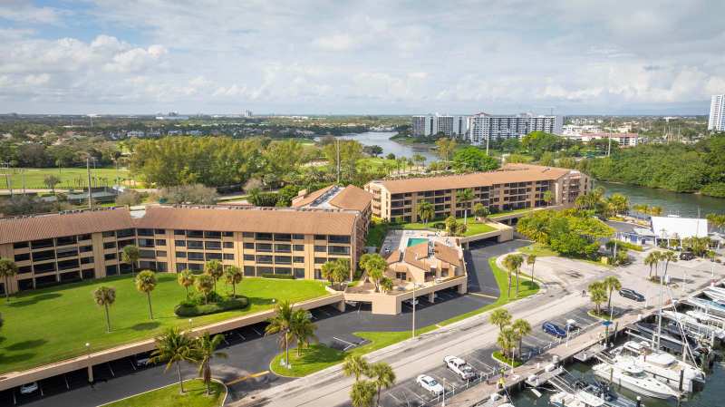 1036 Us Highway 1 # 216, North Palm Beach FL 33408